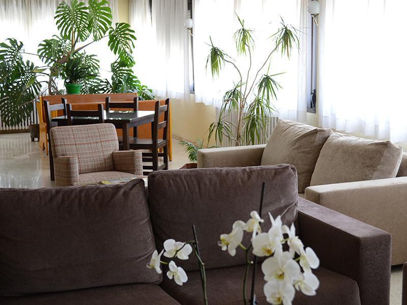 Hotel Mi Casa Sabinanigo Bagian luar foto