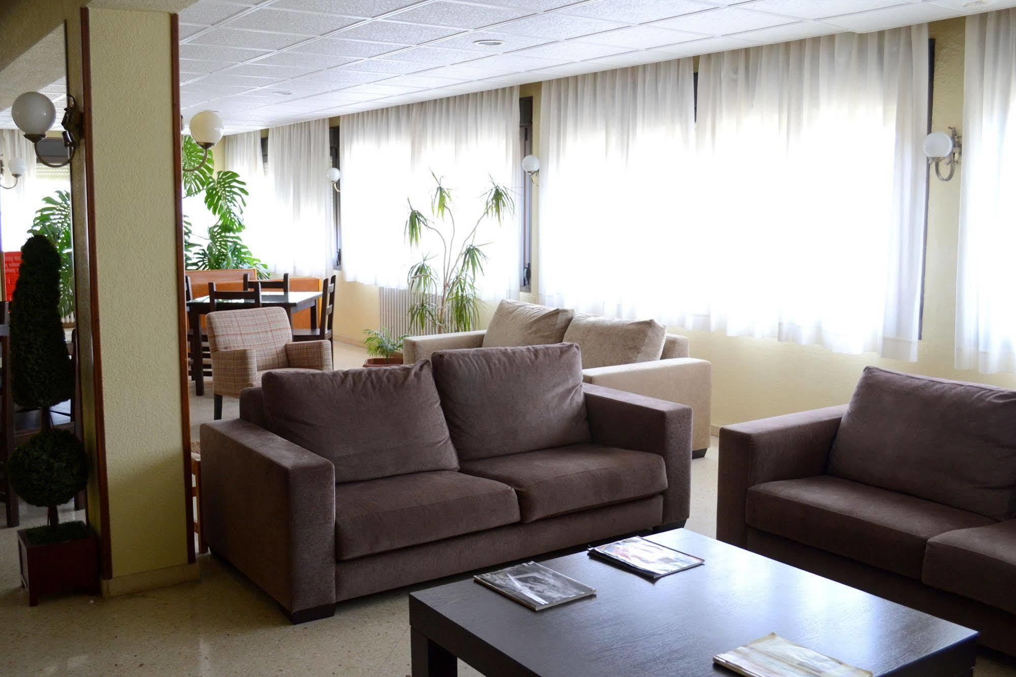 Hotel Mi Casa Sabinanigo Bagian luar foto